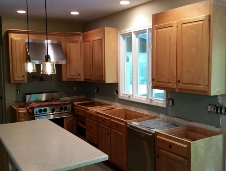 KCR-Kitchen-White-before